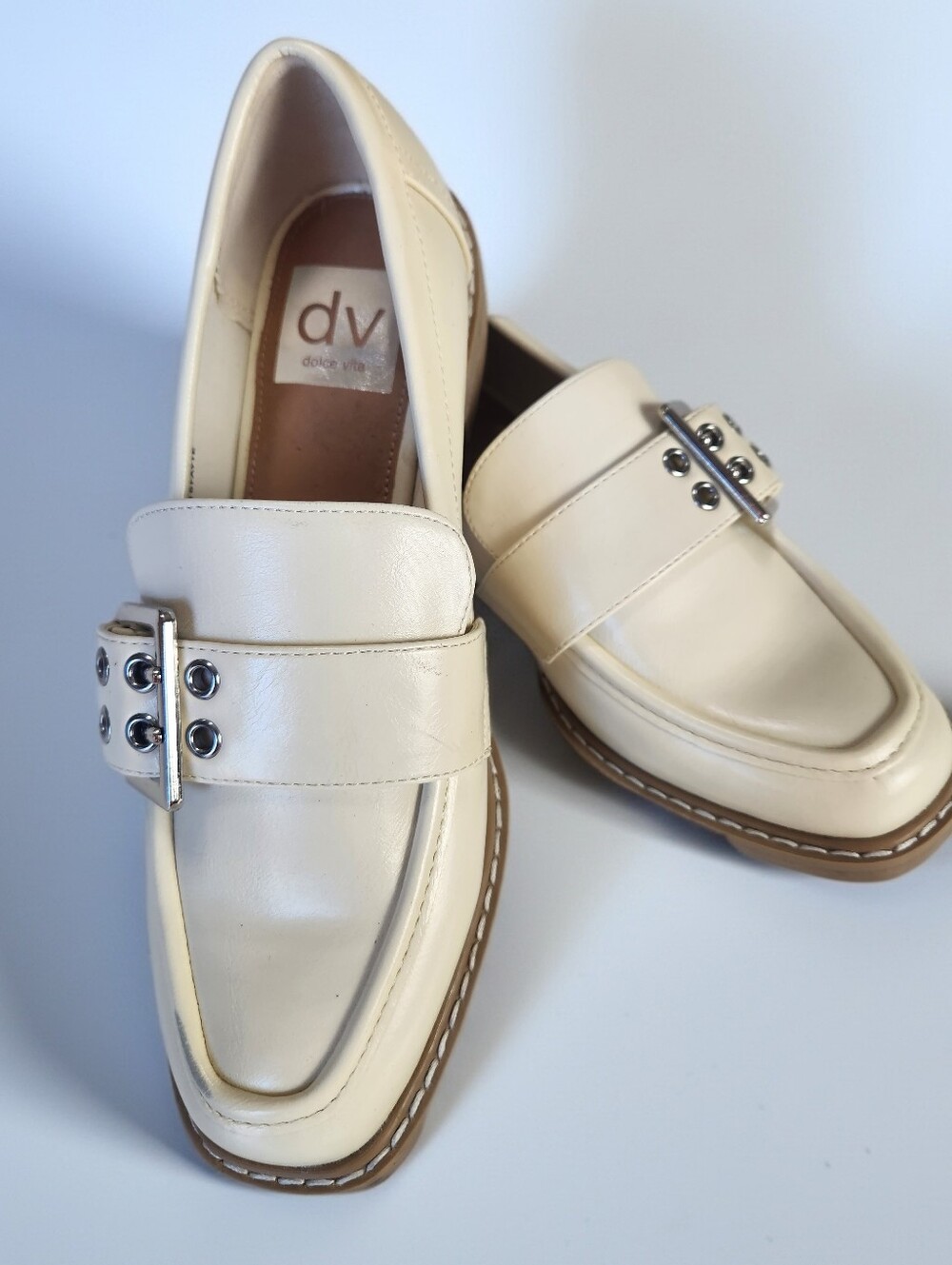 DV by Dolce Vita Women's Fayte Ivory Loafer Size 6